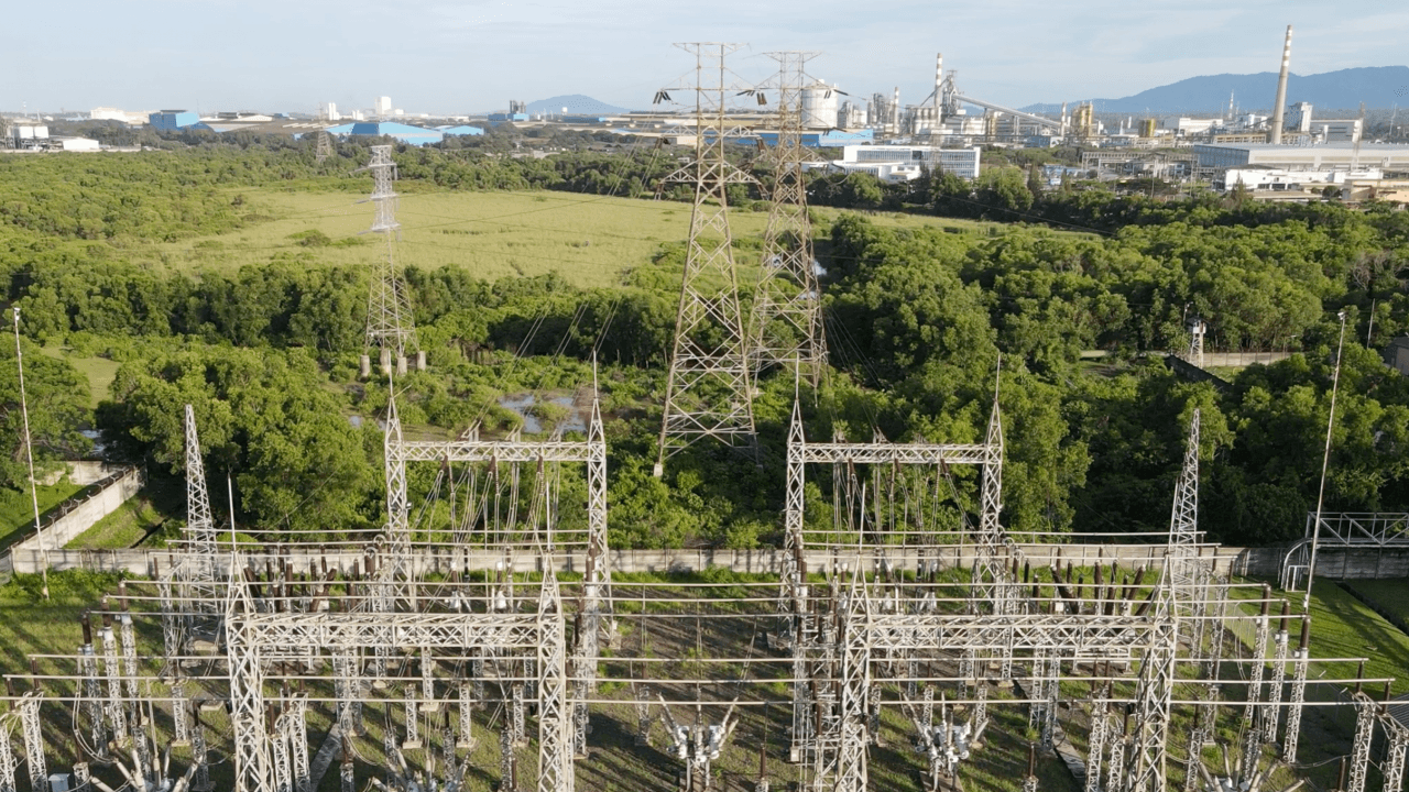 Feature Card Image 3 Feature Card Image 3